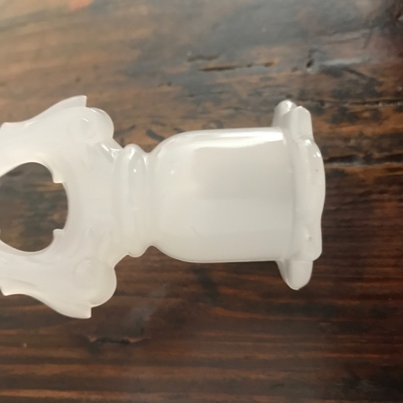 Antique Beaumont Fer-Lux Elegant Translucent White Glass Candlestick - Picture 7 of 9